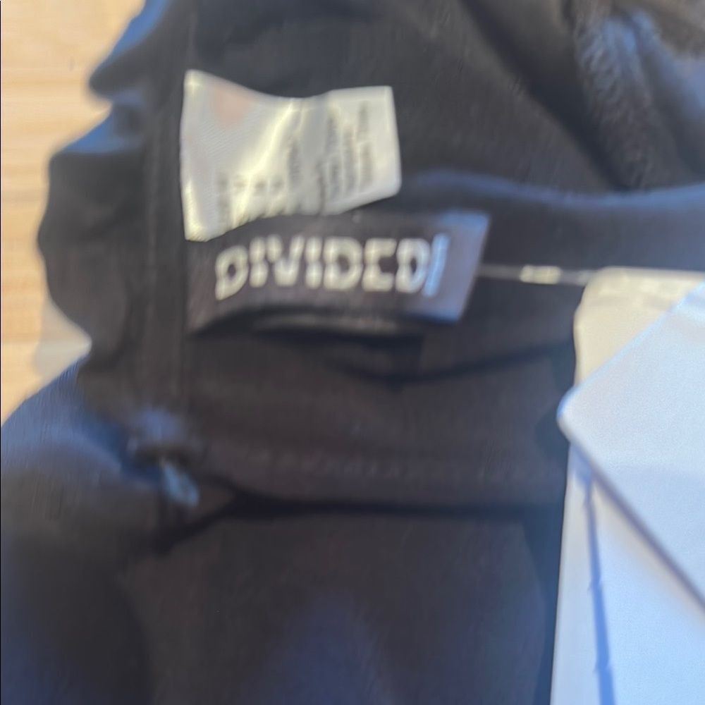 Divided Elegant Black Women's Top NWT - Picture 6 of 7